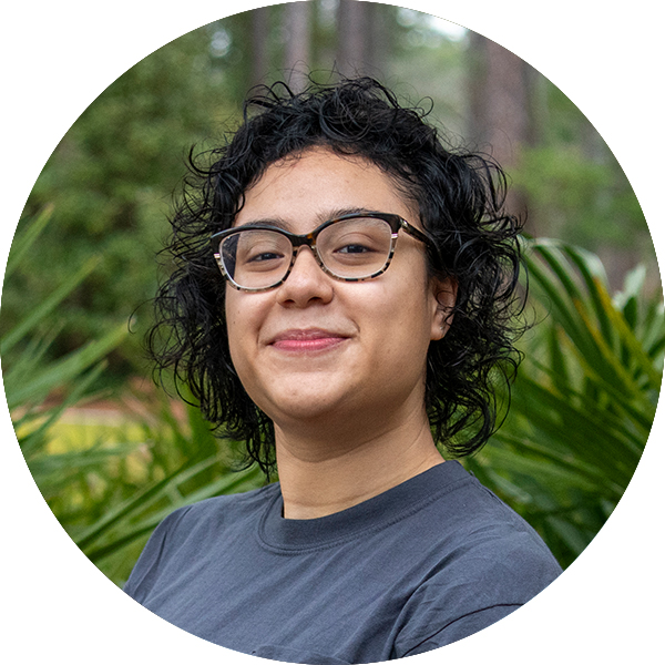 Headshot of Giselle Hernandez