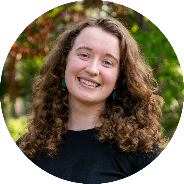 Headshot photo of Elizabeth Ward